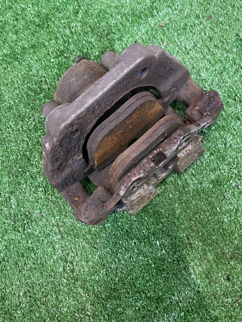 Суппорт тормозной задний BMW 7 F01/F02 F01 2010