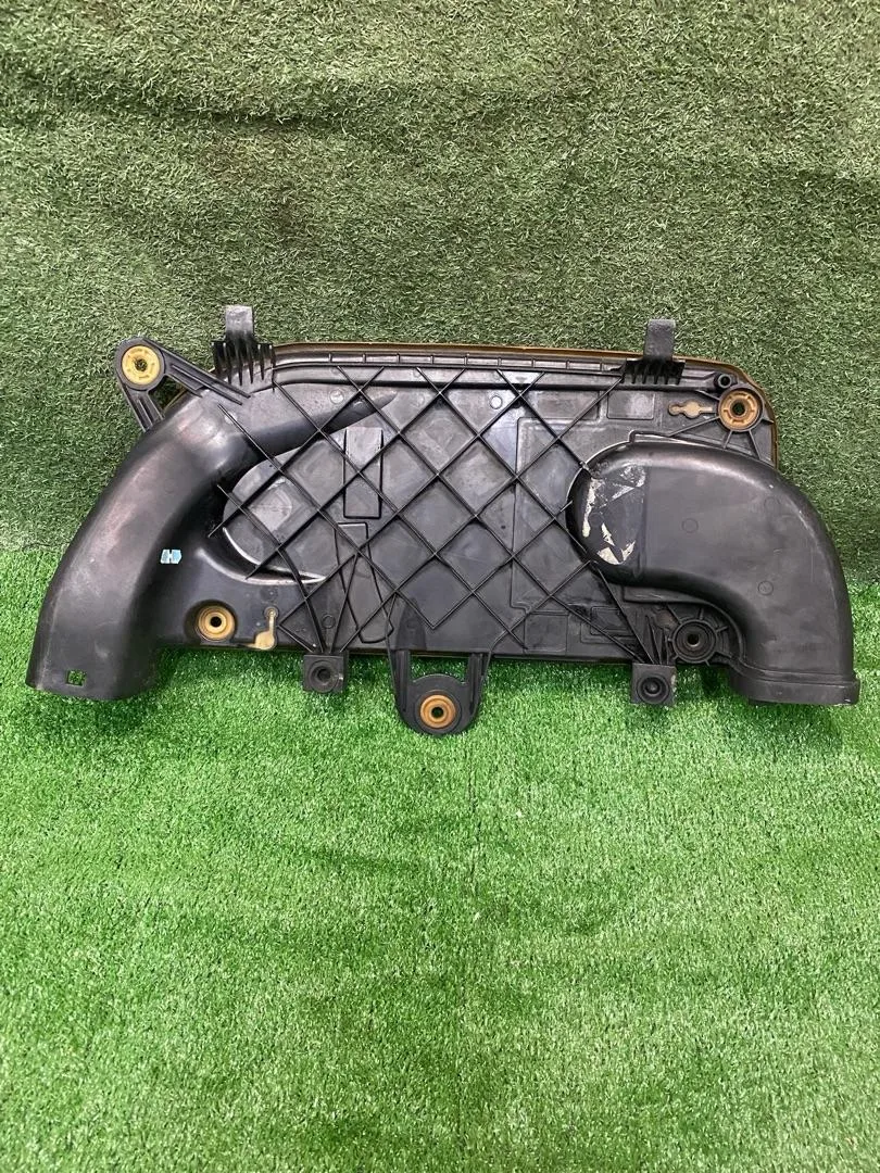 Корпус воздушногo фильтра BMW 5 F10/F11 F10 2010