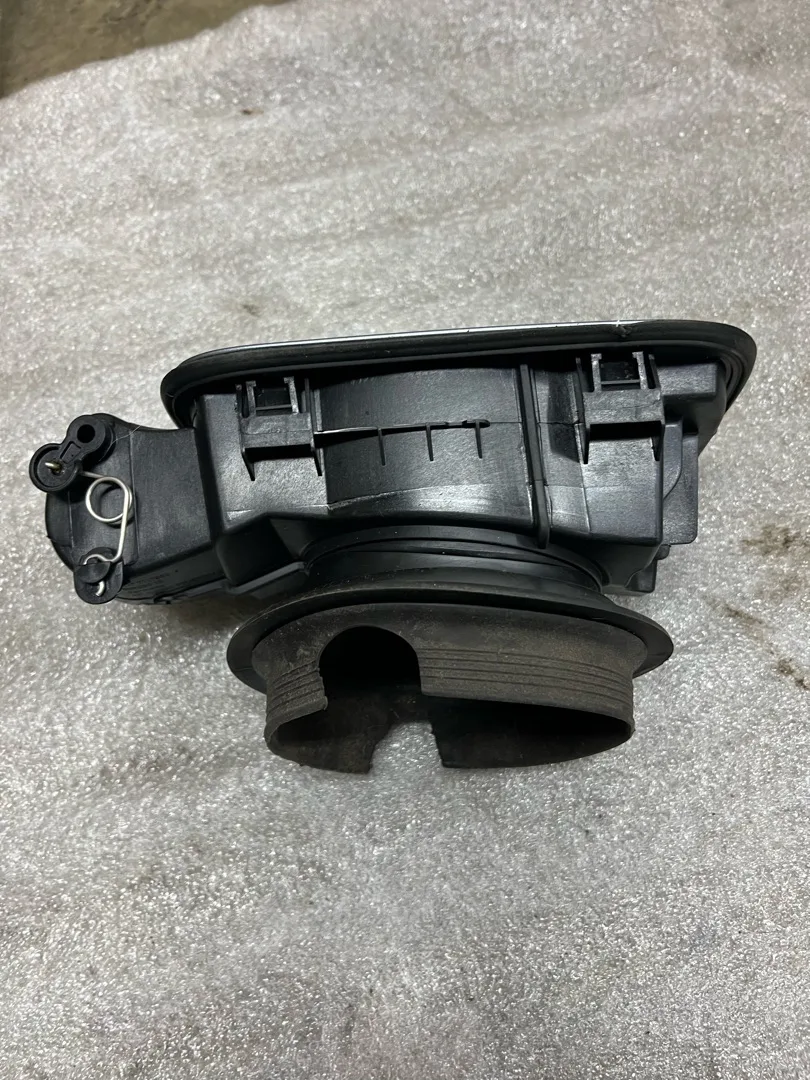 Лючок топливного бака BMW 3 E92/E93 рест. E92 2010