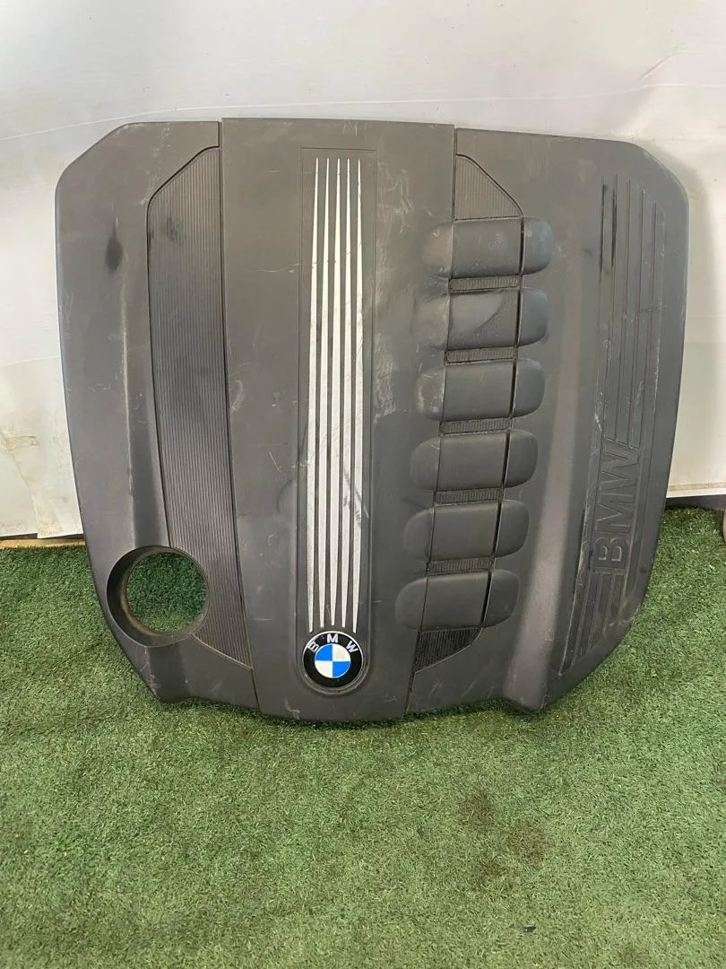 Декоративная крышка двигателя BMW 5 F10/F11 F10