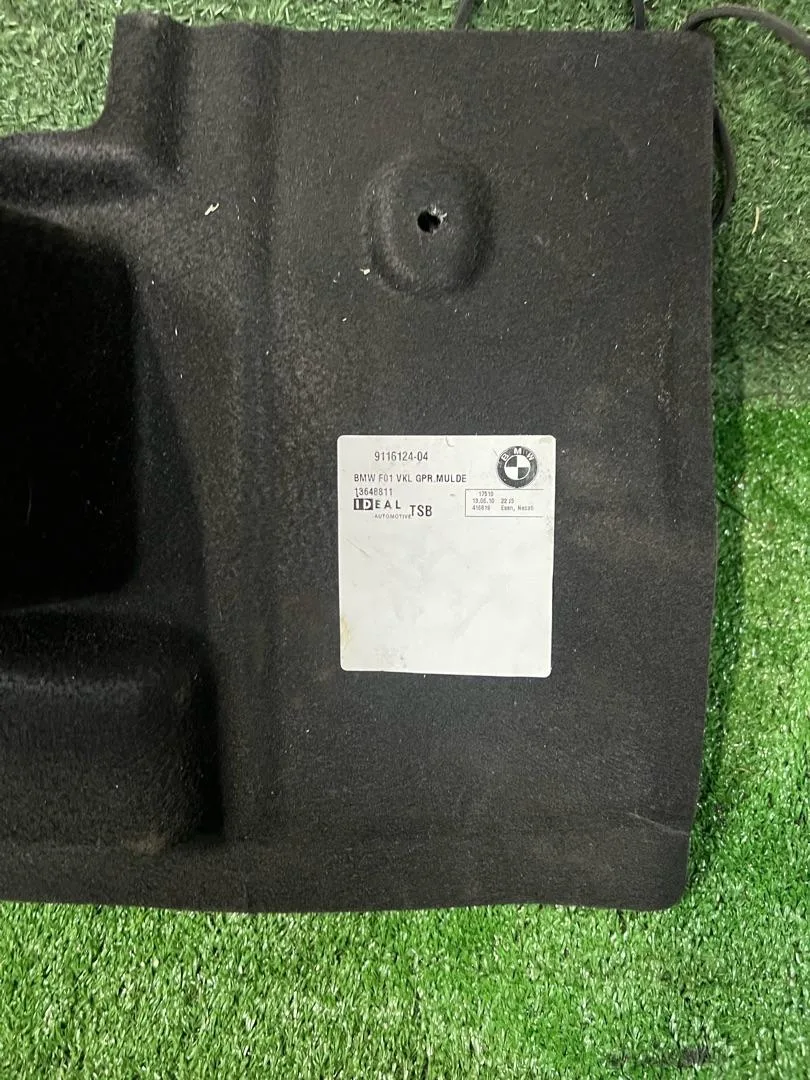 Обшивка отсека багажника BMW 7 F01/F02 F01 2010