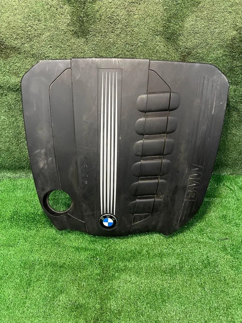 Декоративная крышка двигателя BMW 7 F01/F02 F01