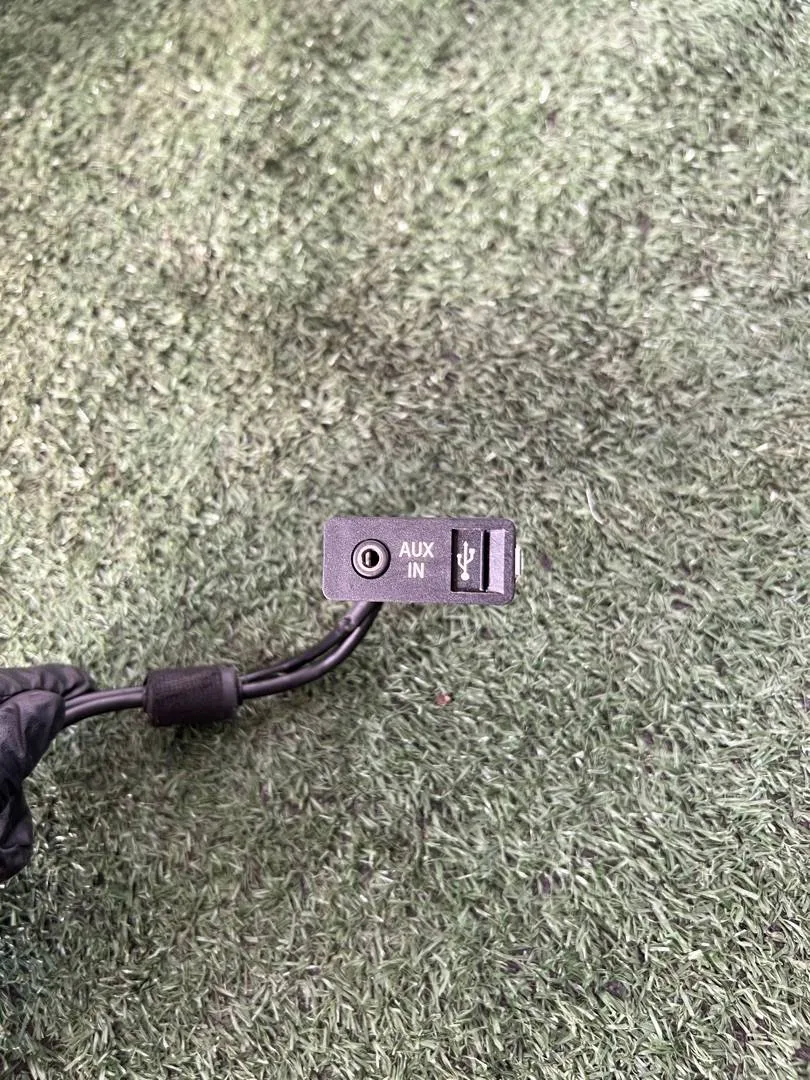 Разъем AUX / USB BMW 7 F01/F02 F01 2010