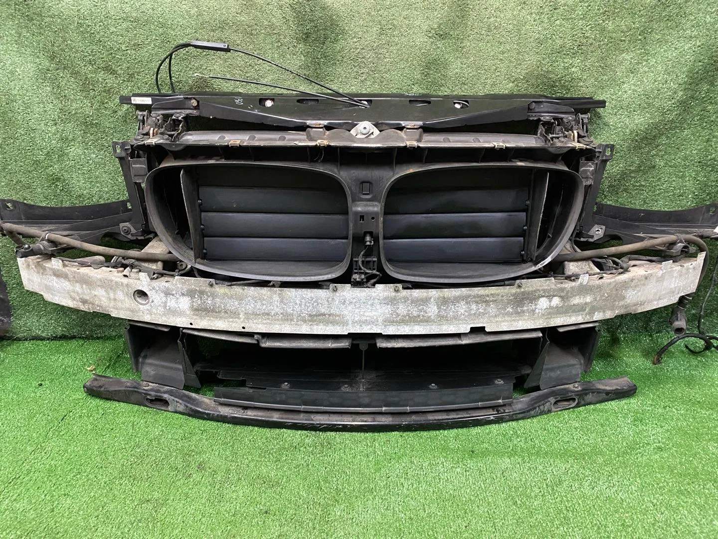Передняя панель (телевизор) BMW 7 F01/F02 F01 2010