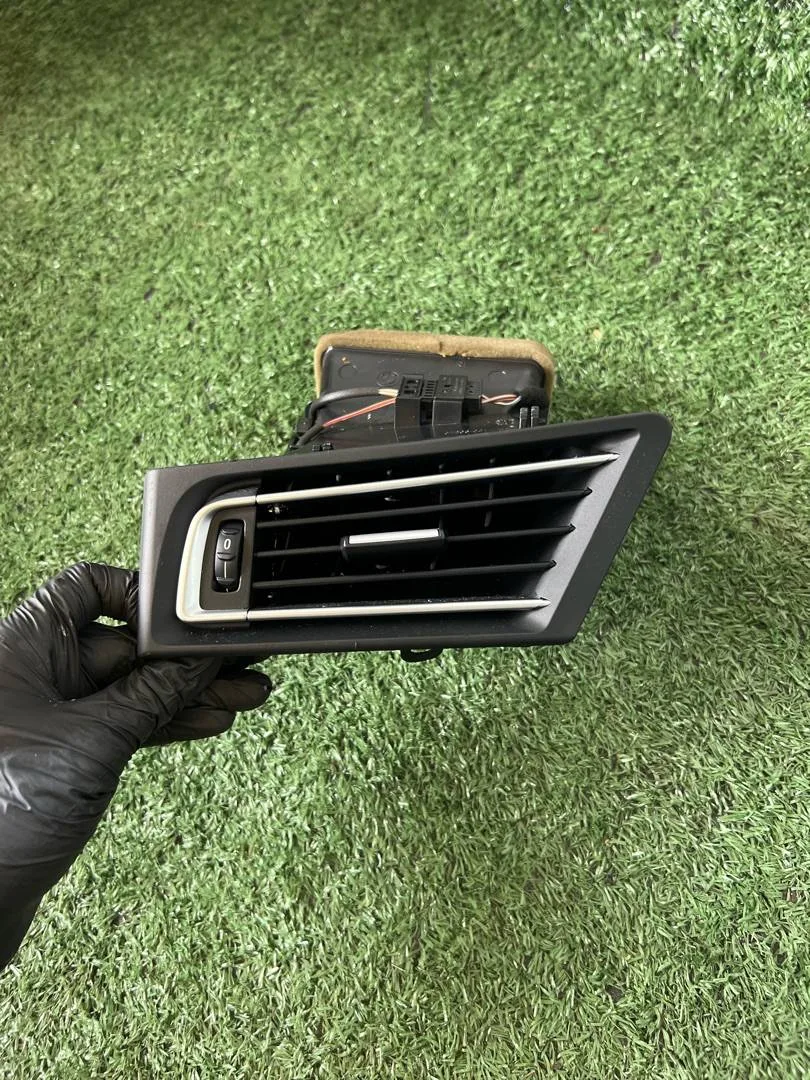 Дефлектор обдува салона BMW 7 F01/F02 F01 2010