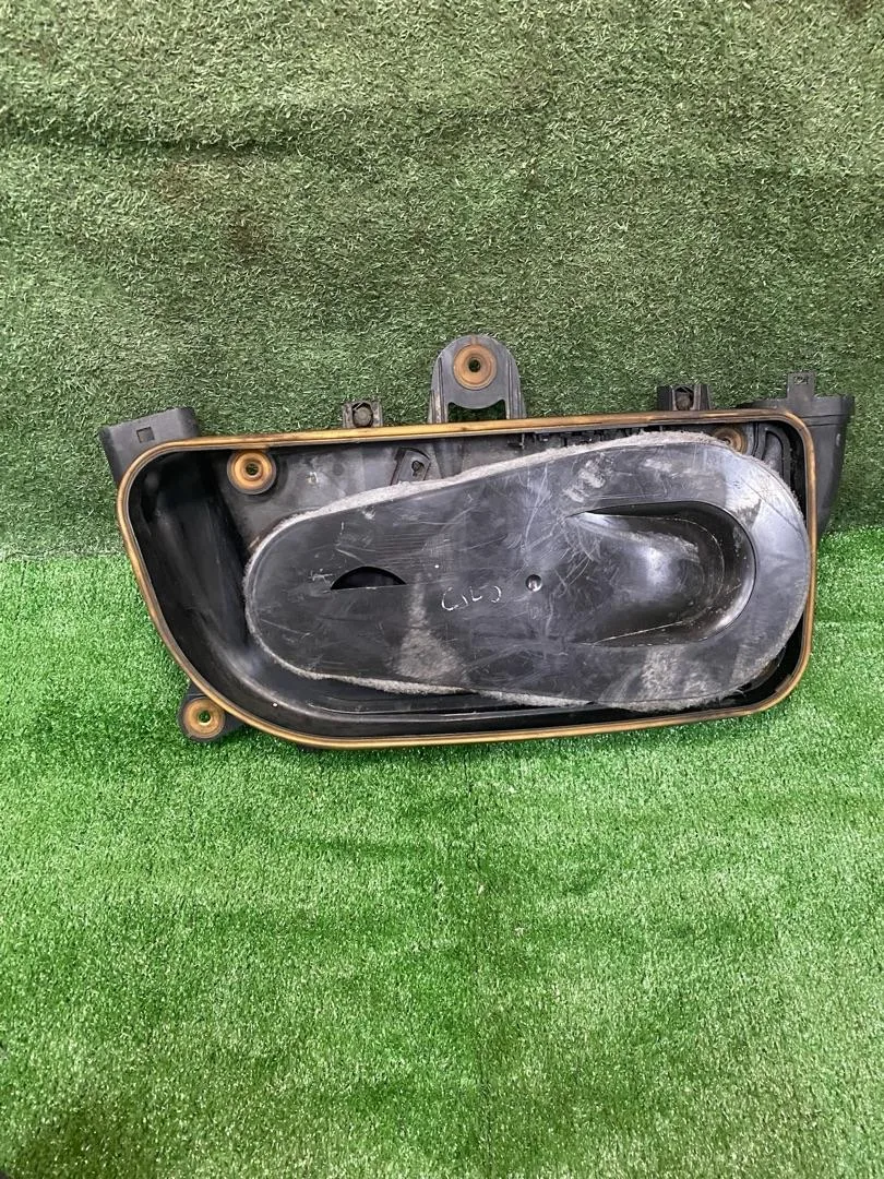 Корпус воздушногo фильтра BMW 5 F10/F11 F10 2010