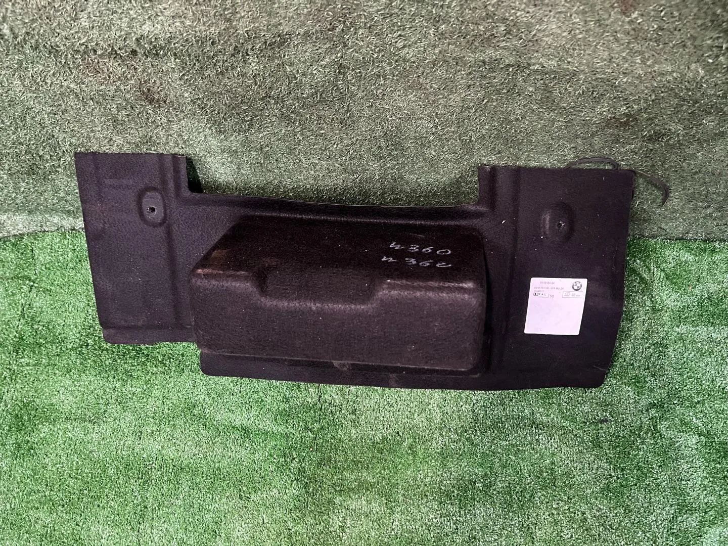 Обшивка отсека багажника BMW 7 F01/F02 F01 2010