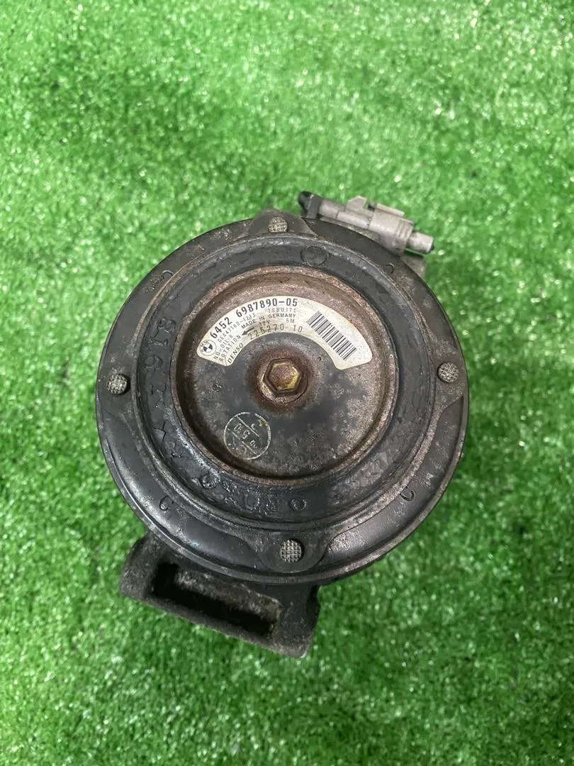 Компрессор кондиционера BMW 7 F01/F02 F01 2010