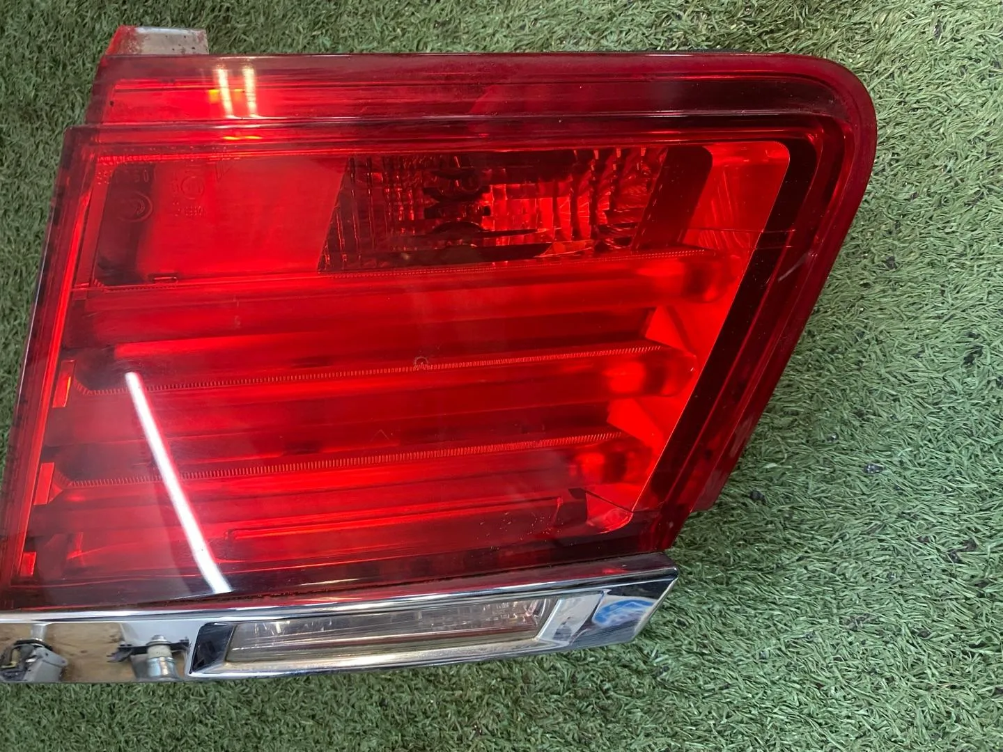 Фонарь крышки багажника правый BMW 7 F01/F02 F01