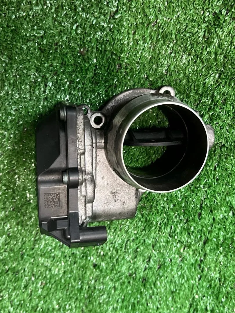Дроссельная заслонка BMW 7 F01/F02 F01 2010