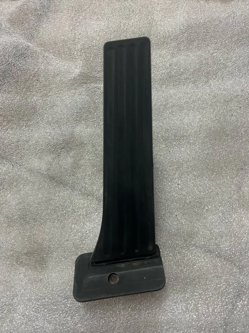 Педаль газа BMW 3 E92/E93 рест. E92 2010 6789998