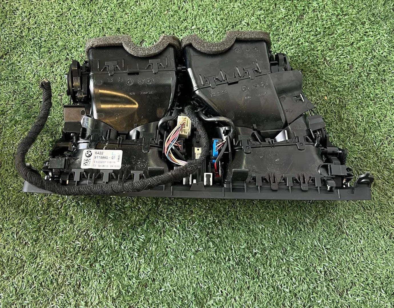 Дефлектор обдува салона BMW 7 F01/F02 F01 2010