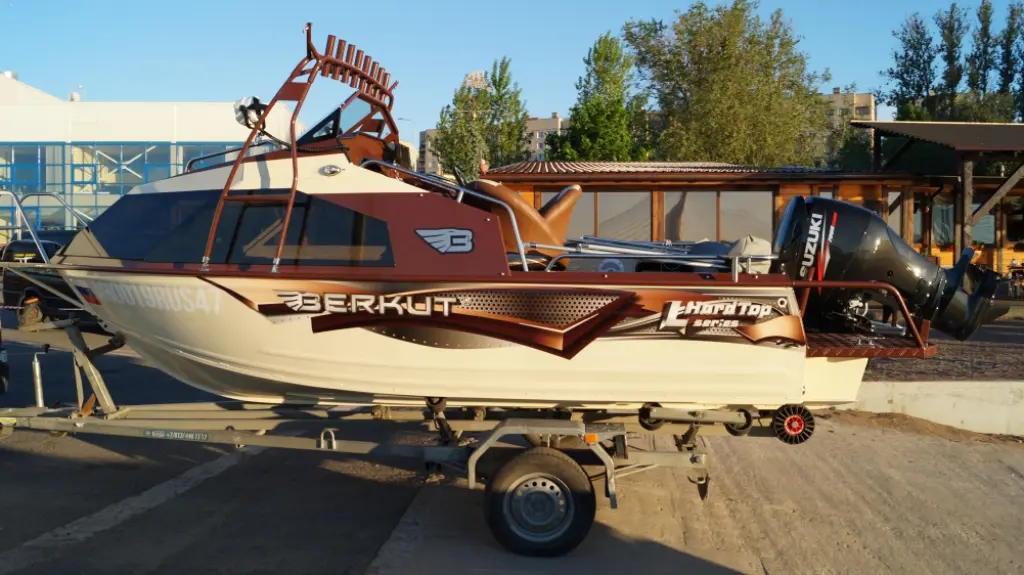 Катер (лодка) Berkut L Hard Top Pro