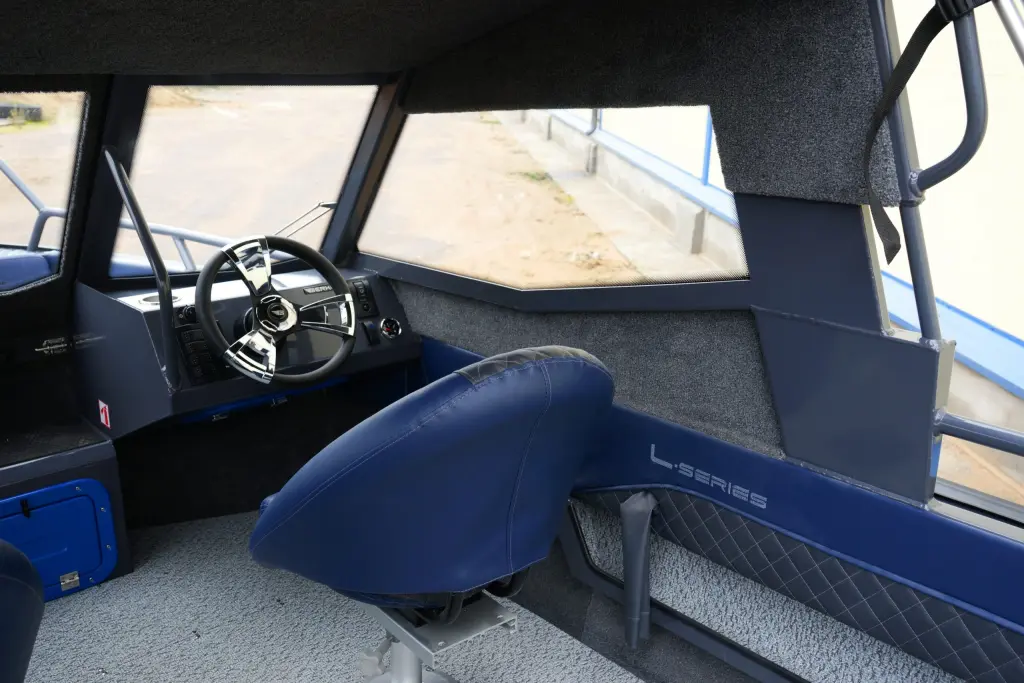 Катер (лодка) Berkut L Hard Top Open