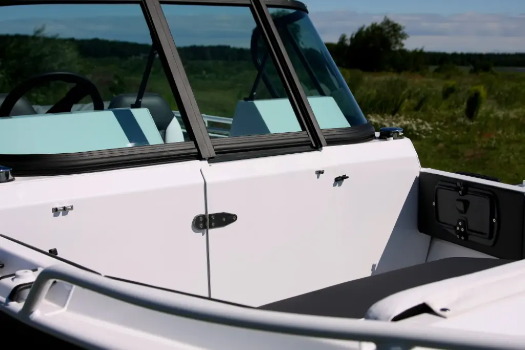 Катер (лодка) Berkut S-DC (Double Console)