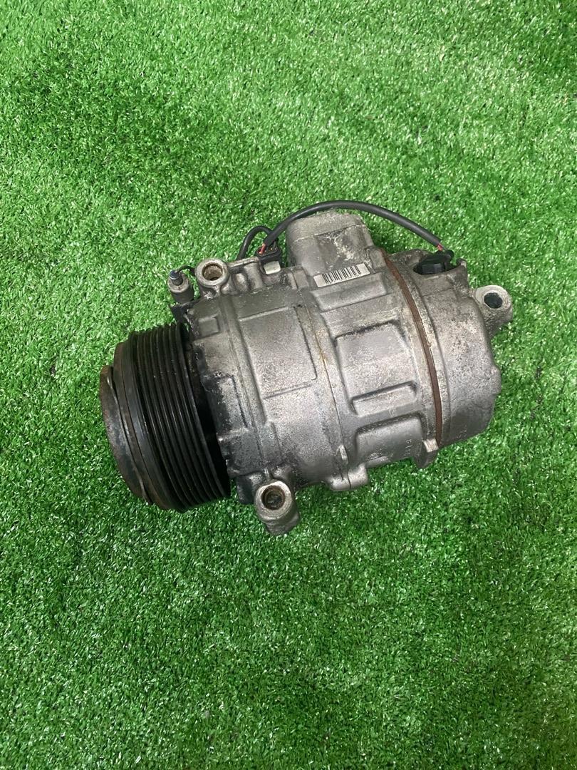 Компрессор кондиционера BMW 7 F01/F02 F01 2010