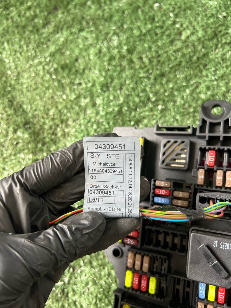 Блок предохранителей BMW 7 F01/F02 F01 2010