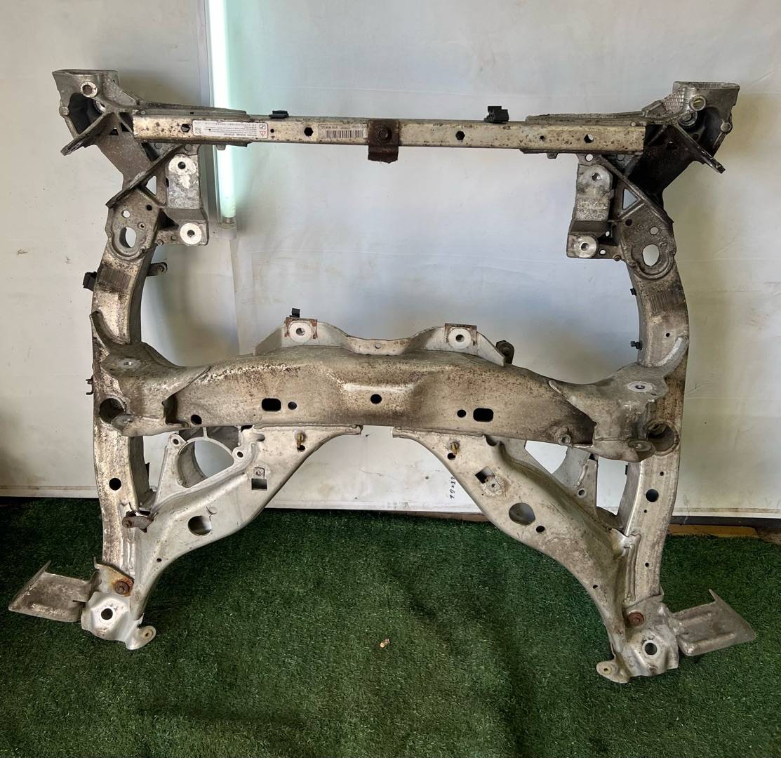 Передняя балка (подрамник) BMW 5 F10/F11 F10 2010