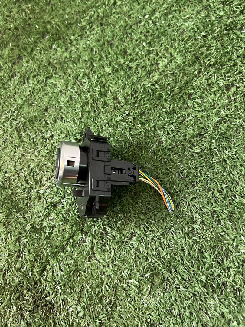 Кнопка запуска двигателя BMW 7 F01/F02 F01 2010