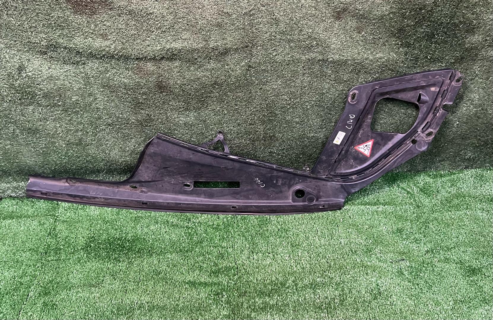 Пластик моторного отсека правый BMW 5 F10/F11 F10