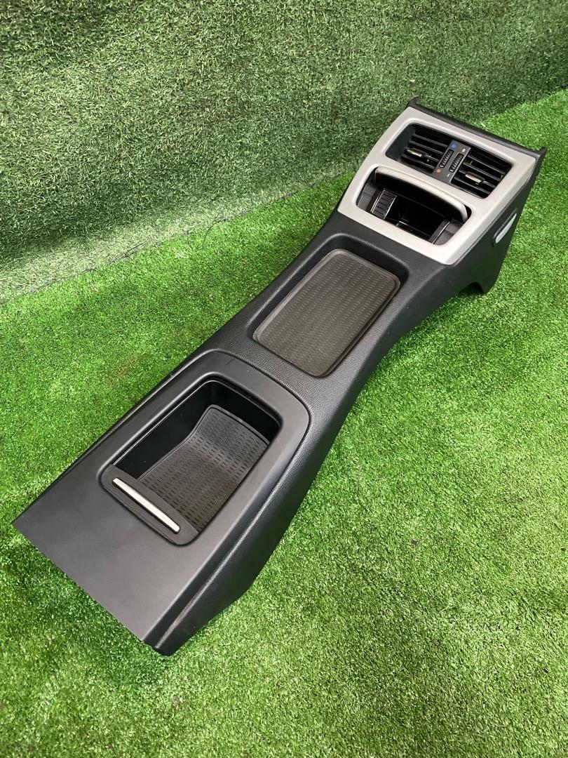 Консоль салона BMW 3 E92/E93 E92 2007 51166963897