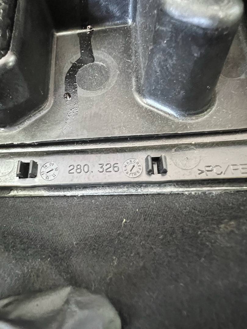 Кожух рулевой колонки BMW 5 F10/F11 F10 2010