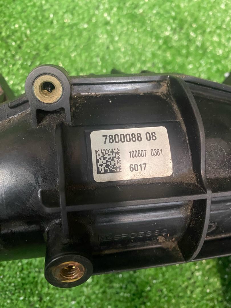 Впускной коллектор BMW 7 F01/F02 F01 2010