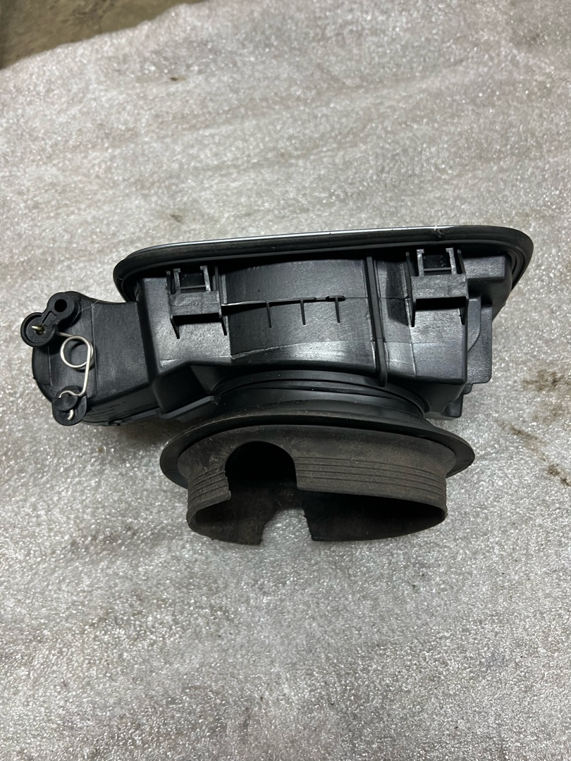 Лючок топливного бака BMW 3 E92/E93 рест. E92 2010