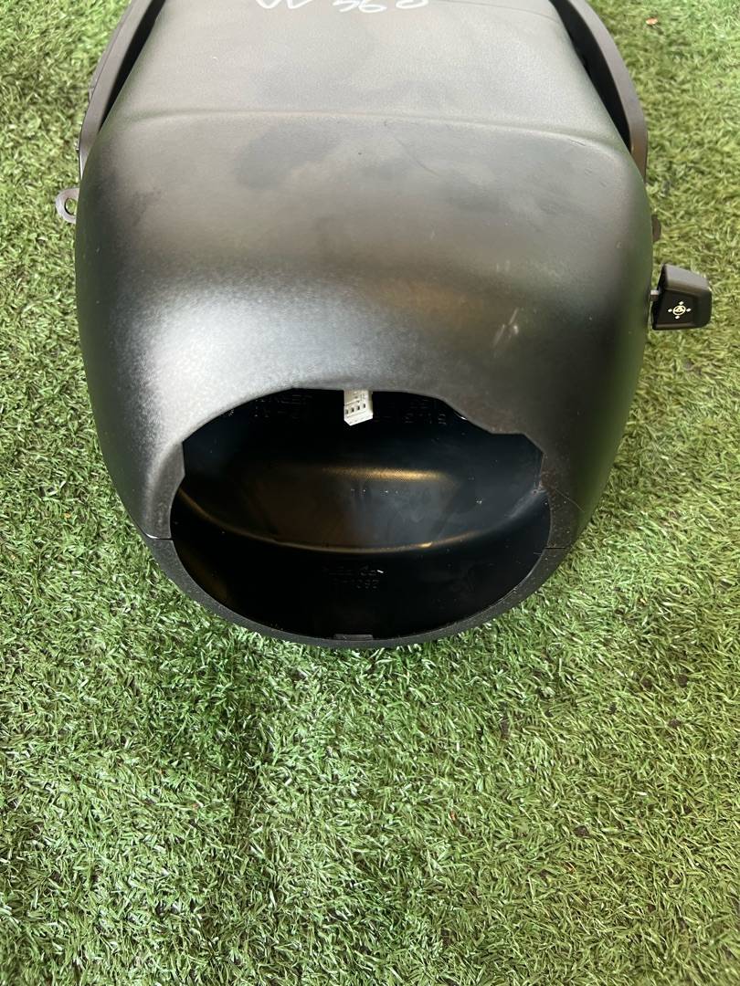 Кожух рулевой колонки BMW 7 F01/F02 F01 2010