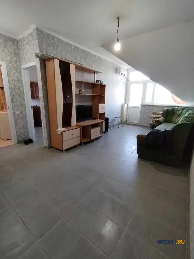 1-комн. квартира, 42 м², 3/3 эт.