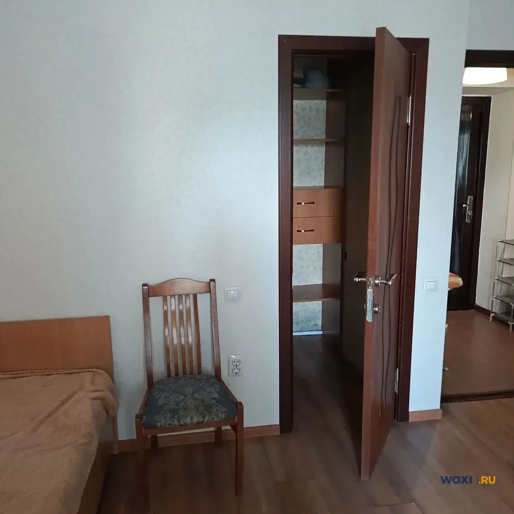 2-комн. квартира, 61 м², 3/6 эт.