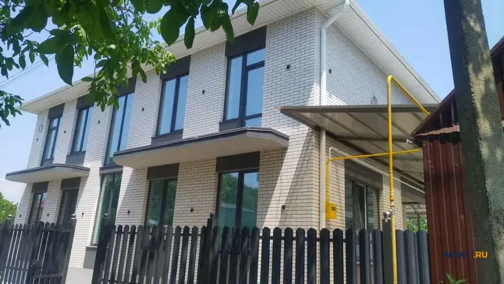 Дом 218 м² на участке 6 сот.