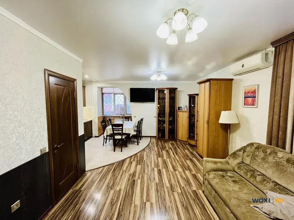 2-комн. квартира, 77 м², 1/6 эт.