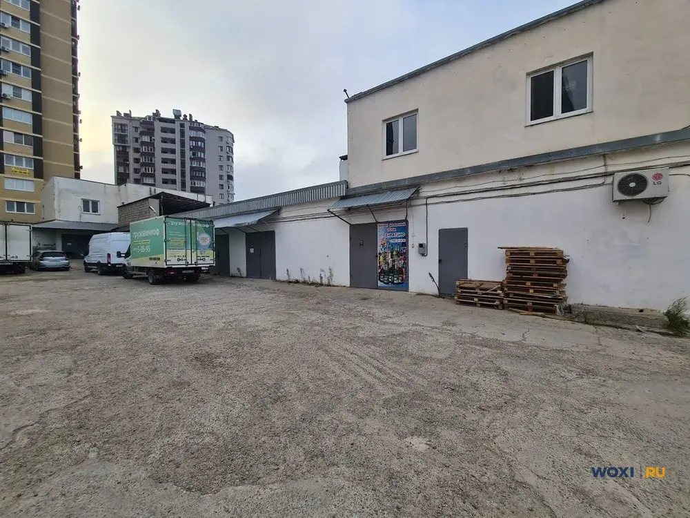 Помещение свободного назначения, 1000 м²