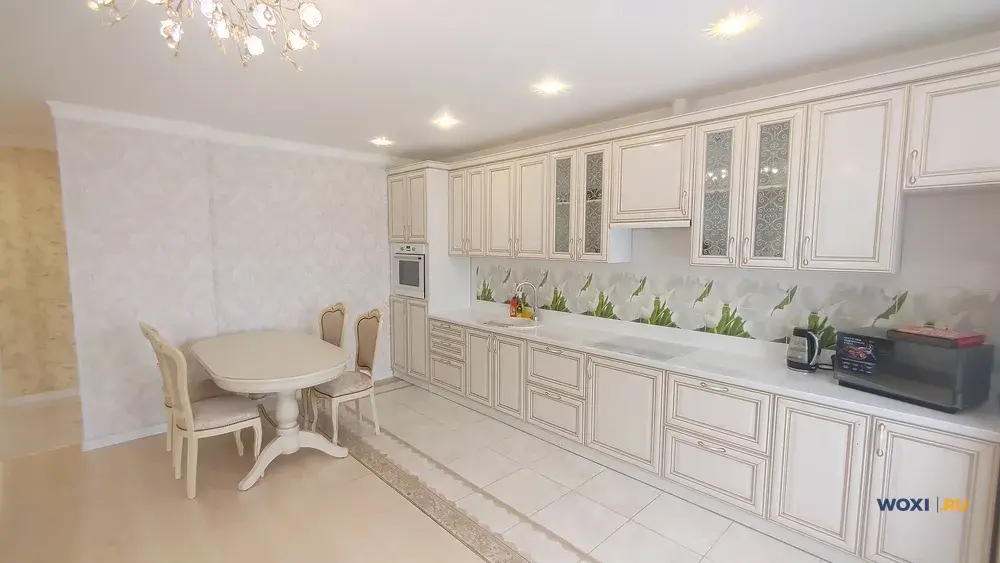 2-комн. квартира, 85 м², 3/8 эт.