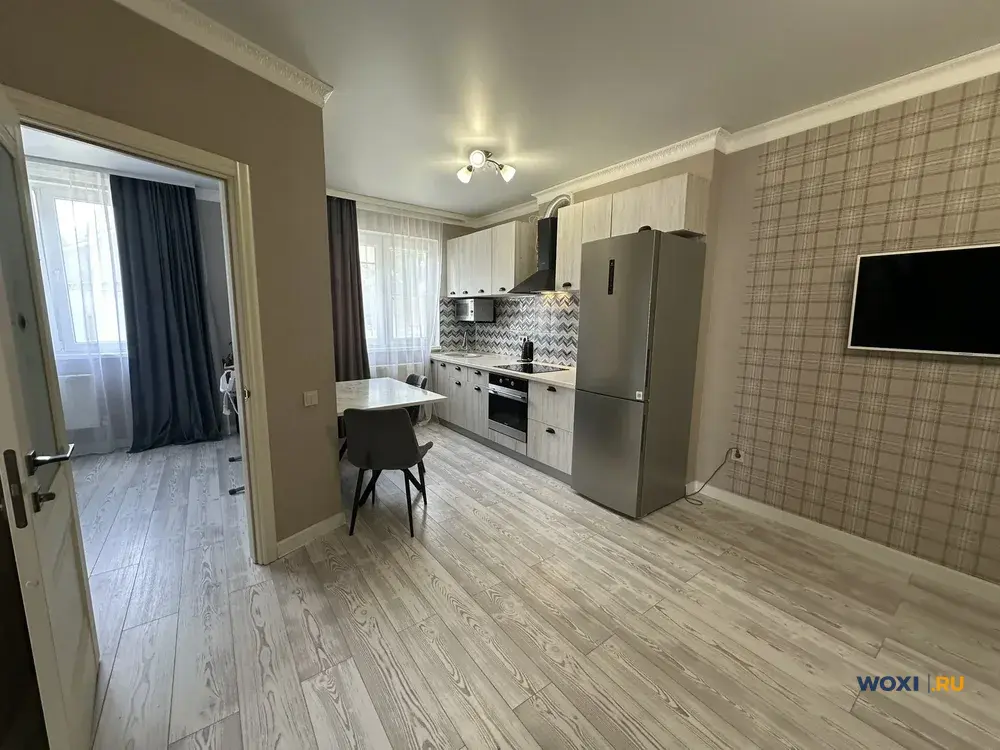 2-комн. квартира, 50 м², 1/18 эт.