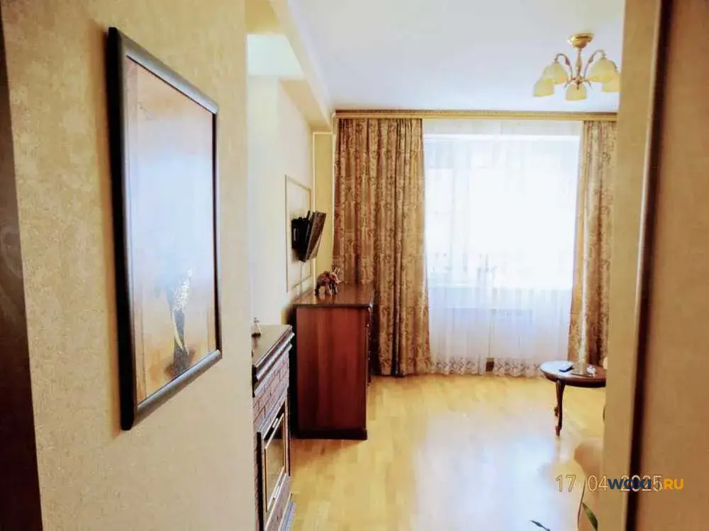 2-комн. квартира, 66 м², 3/10 эт.