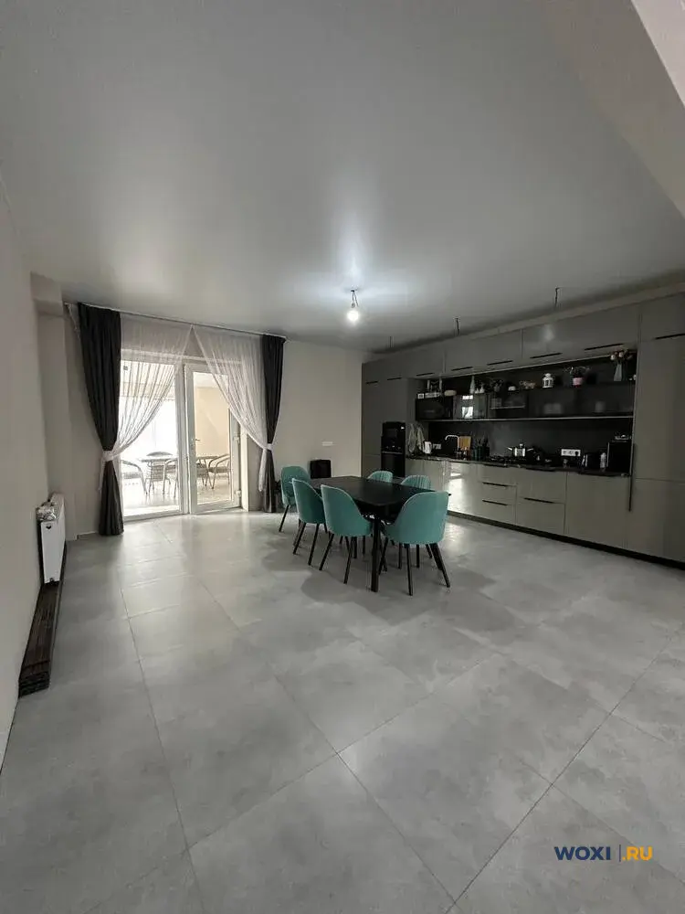 Дом 250 м² на участке 6 сот.