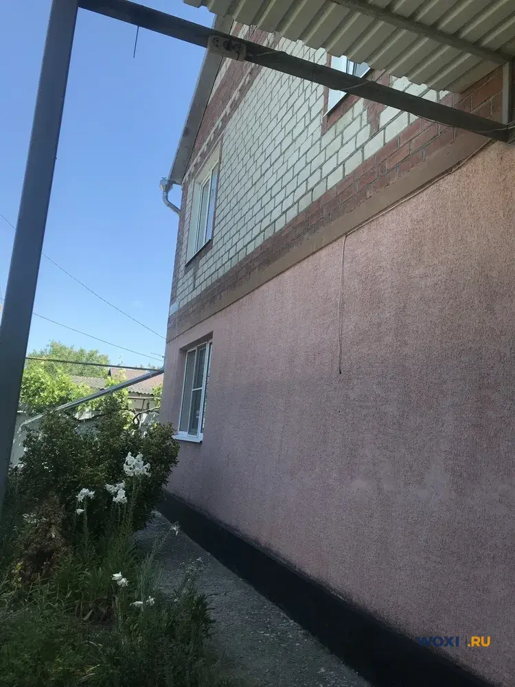Дом 180 м² на участке 8 сот.