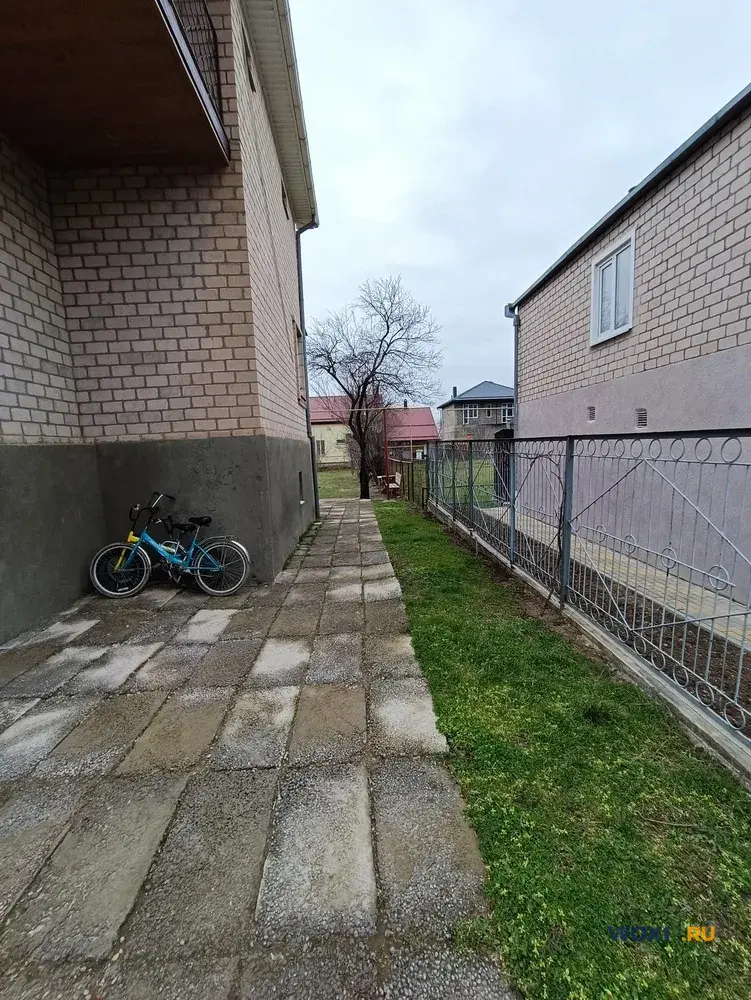 Дом 235 м² на участке 7 сот.