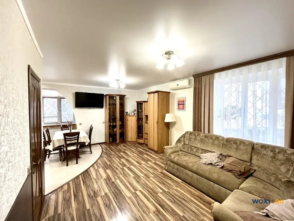 2-комн. квартира, 77 м², 1/6 эт.
