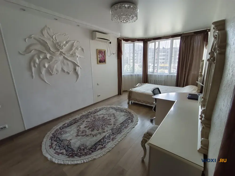 2-комн. квартира, 78 м², 3/12 эт.