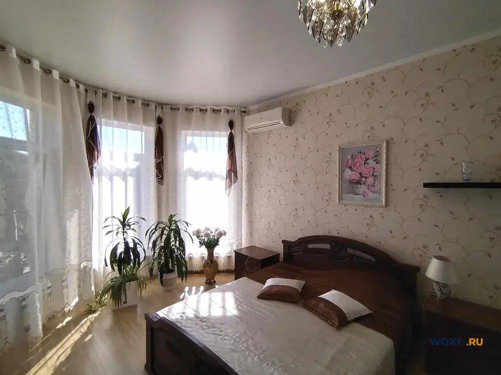 Дом 206 м² на участке 5 сот.