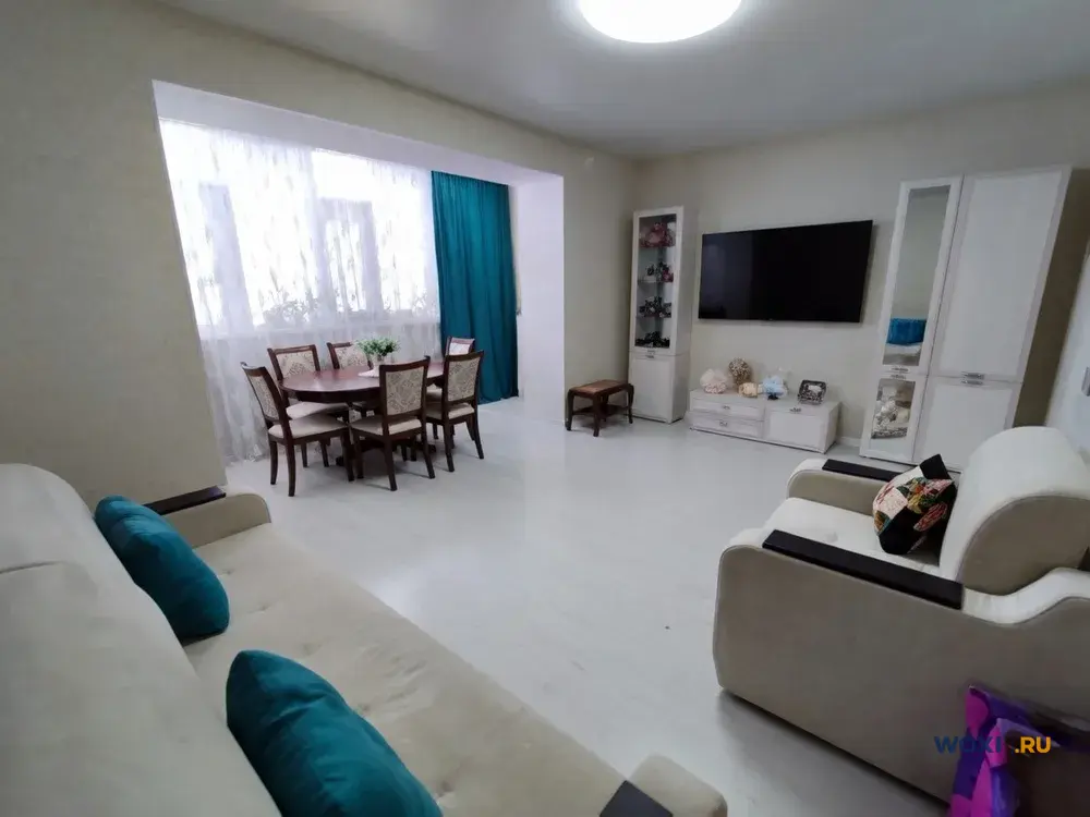 2-комн. квартира, 73 м², 3/6 эт.