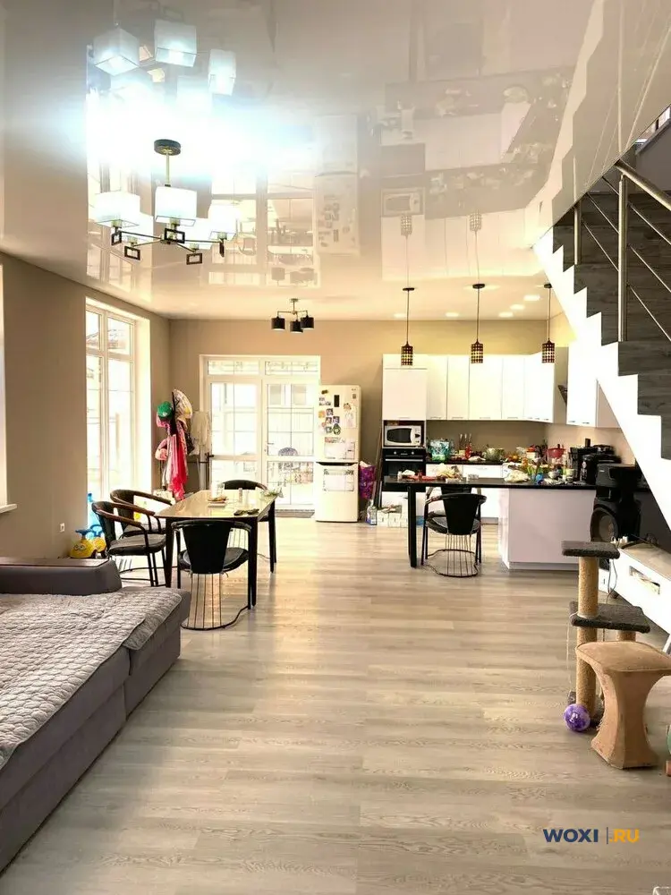 Дом 170 м² на участке 5 сот.