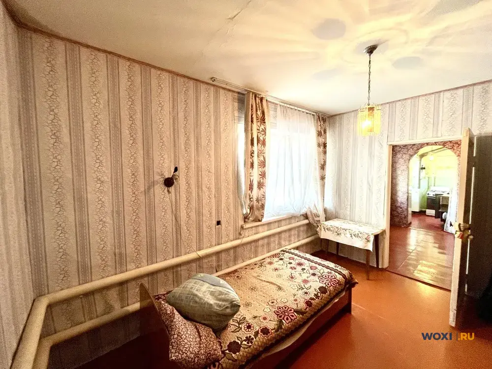 3-комн. квартира, 54 м², 2/2 эт.