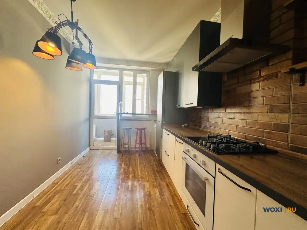 2-комн. квартира, 63 м², 9/9 эт.