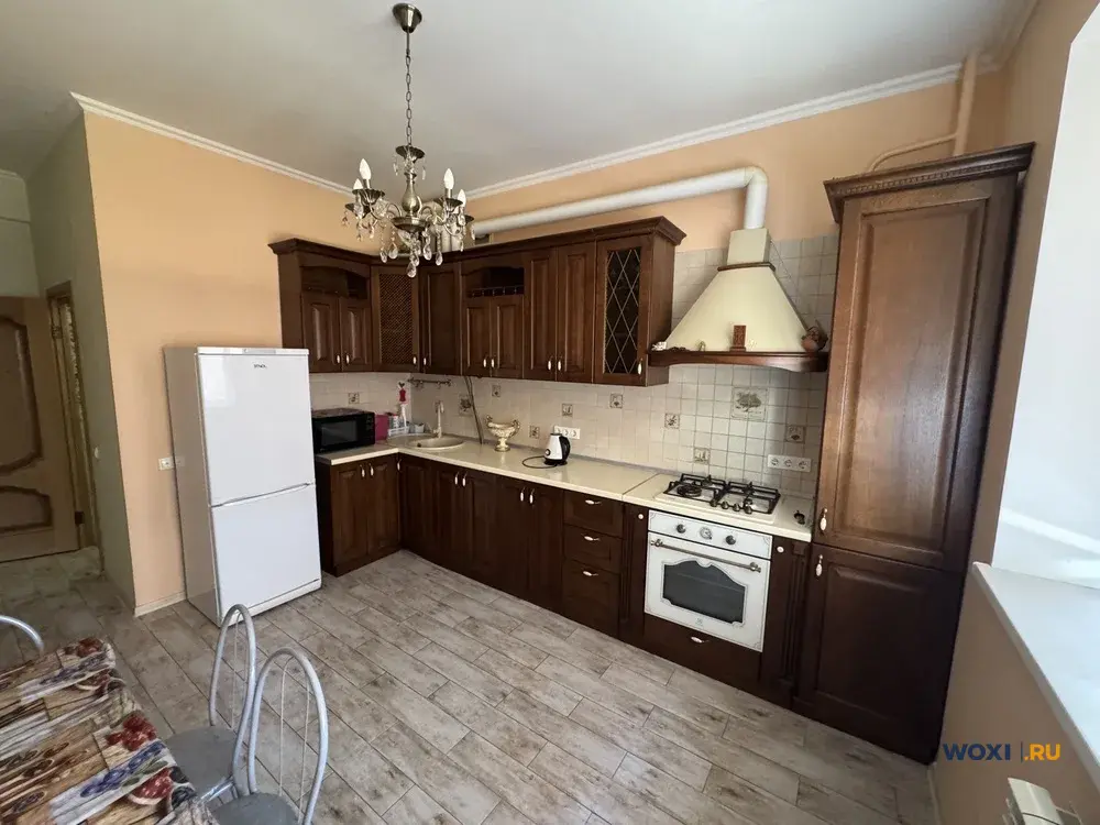 2-комн. квартира, 56 м², 1/5 эт.