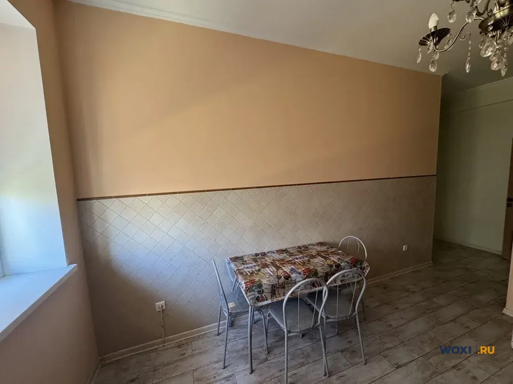 2-комн. квартира, 56 м², 1/5 эт.