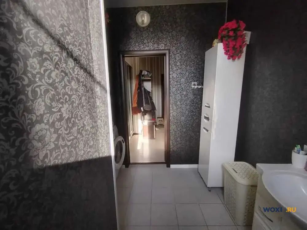 2-комн. квартира, 63 м², 1/4 эт.